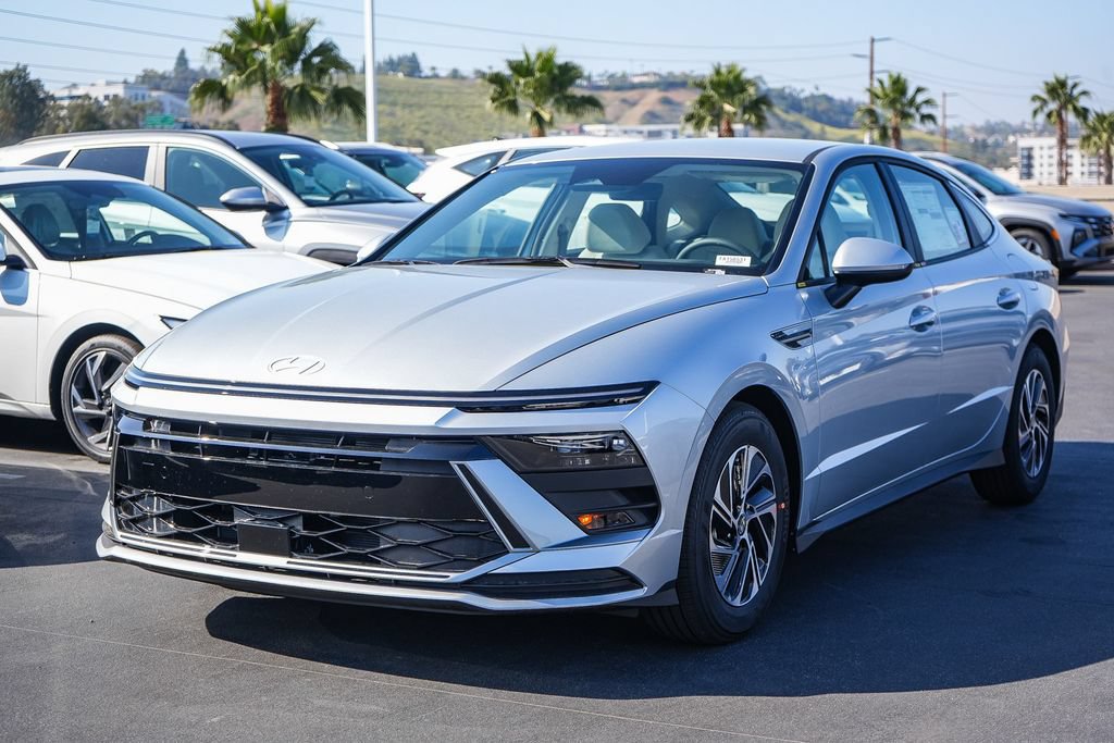 New 2026 Hyundai Sonata Blue FWD image 3