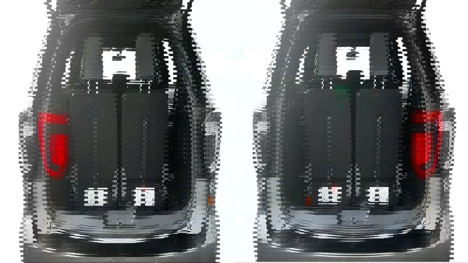 Used 2016 Ford Explorer XLT w/ Equipment Group 202A image 23