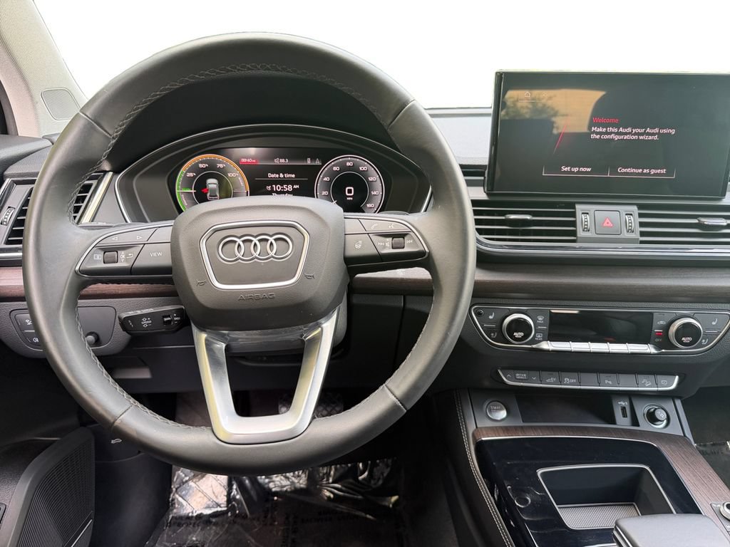 Used 2023 Audi Q5 e Premium Plus w/ Premium Plus Package AWD/4WD image 10