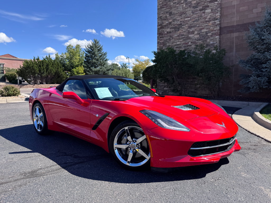 Used 2014 Chevrolet Corvette Stingray Convertible w/ 3LT Preferred Equipment Group RWD image 2
