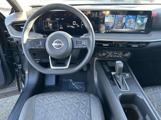 New 2026 Nissan Kicks SV w/ SV Premium Package image 18