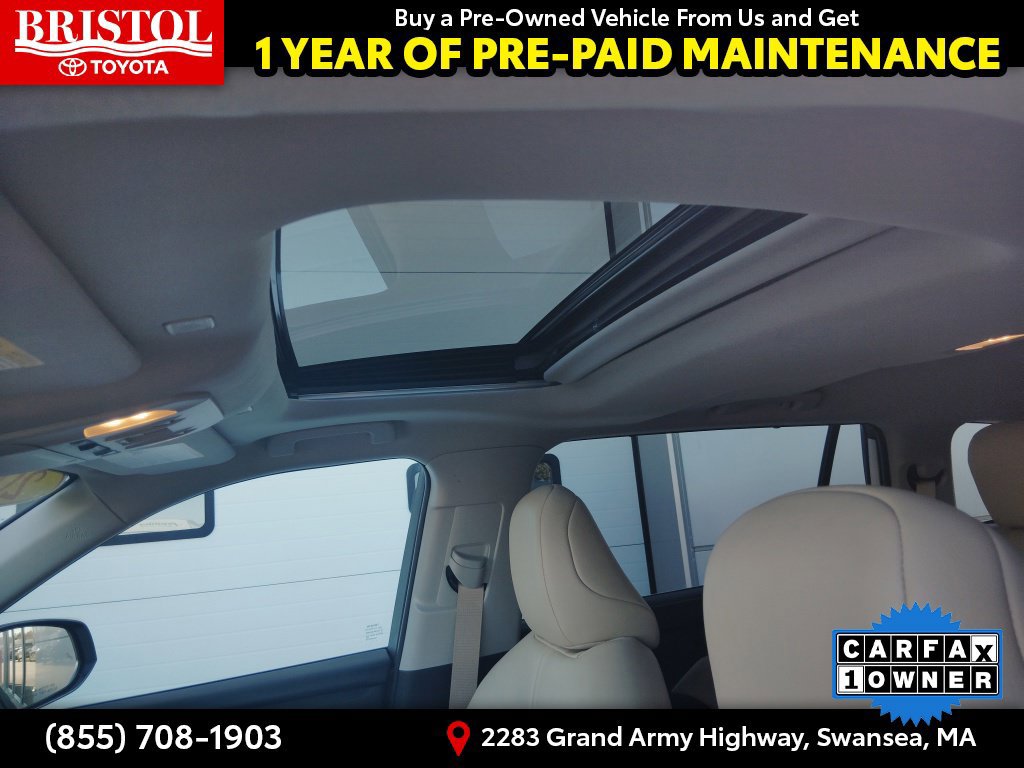Used 2024 Toyota Highlander XLE AWD/4WD image 20