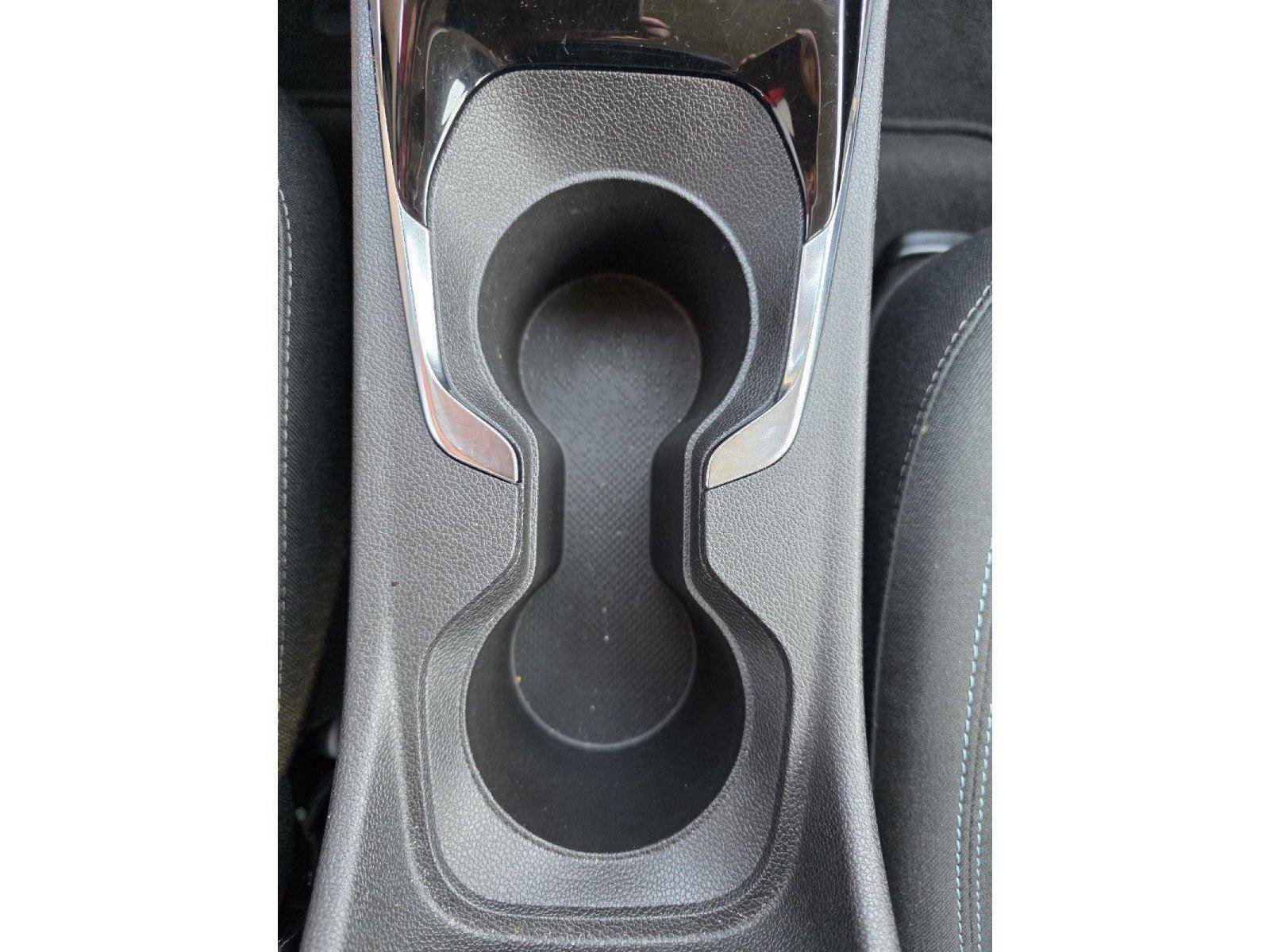 Used 2022 Chevrolet Bolt EUV LT w/ Comfort Package image 19