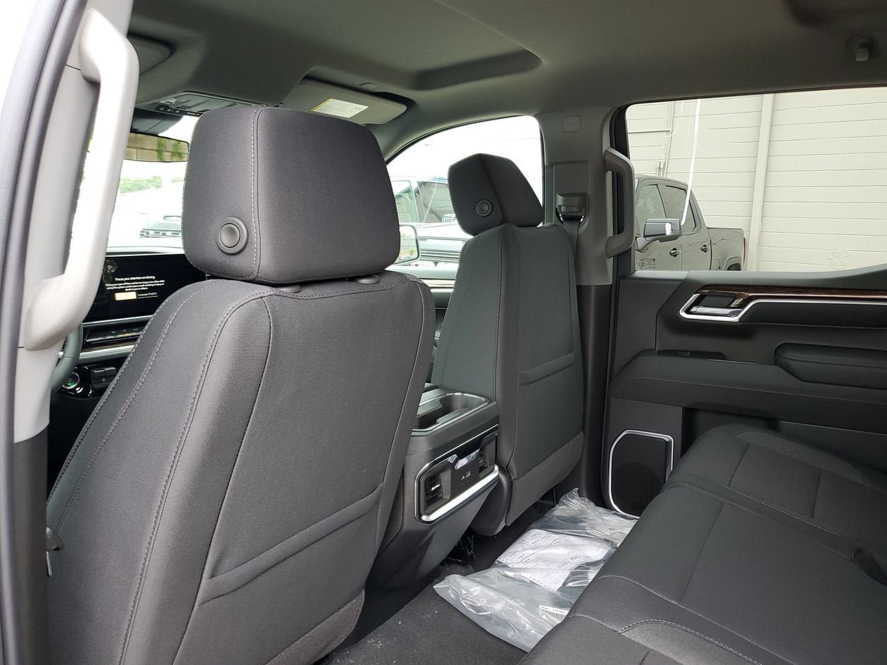 New 2026 GMC Sierra 1500 Elevation w/ X31 Off-Road Package AWD/4WD image 11