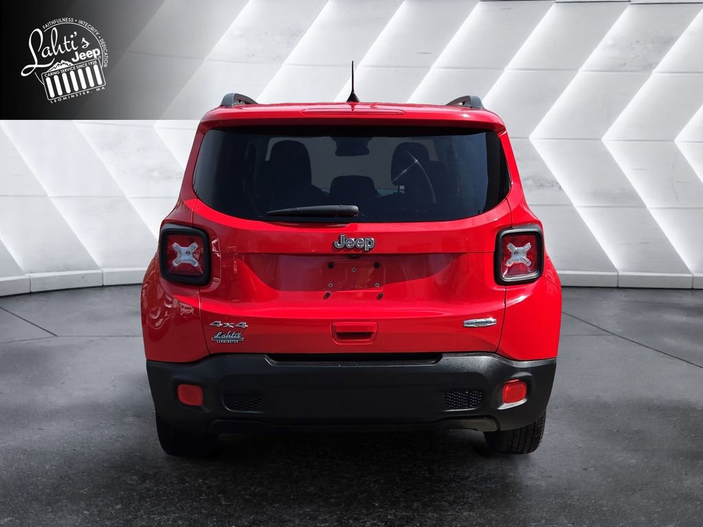 Used 2018 Jeep Renegade Latitude w/ Cold Weather Group image 5