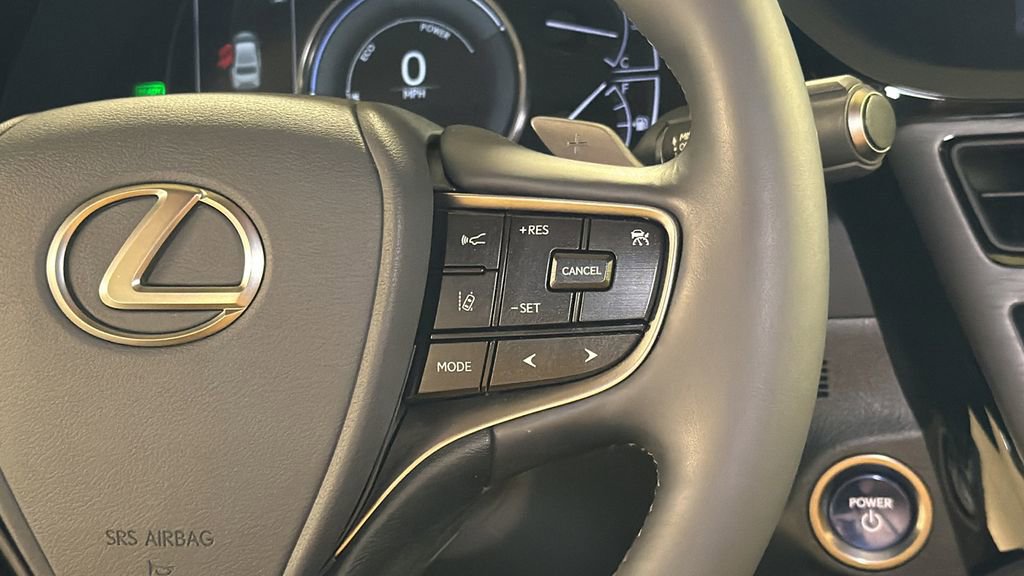 Certified 2022 Lexus ES 300h 300h w/ Premium Package image 19