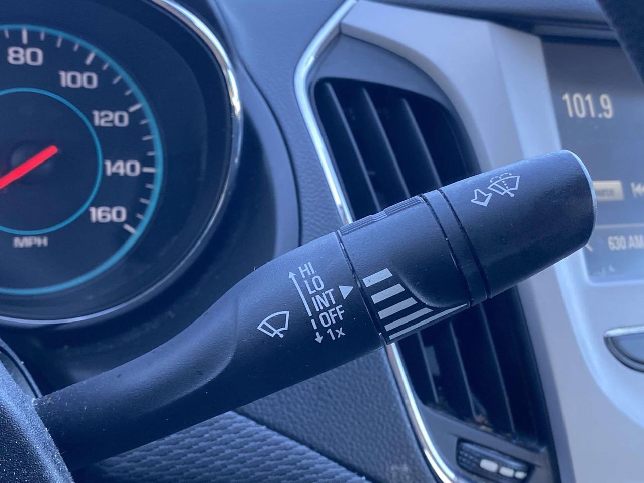 Used 2018 Chevrolet Cruze LS image 19