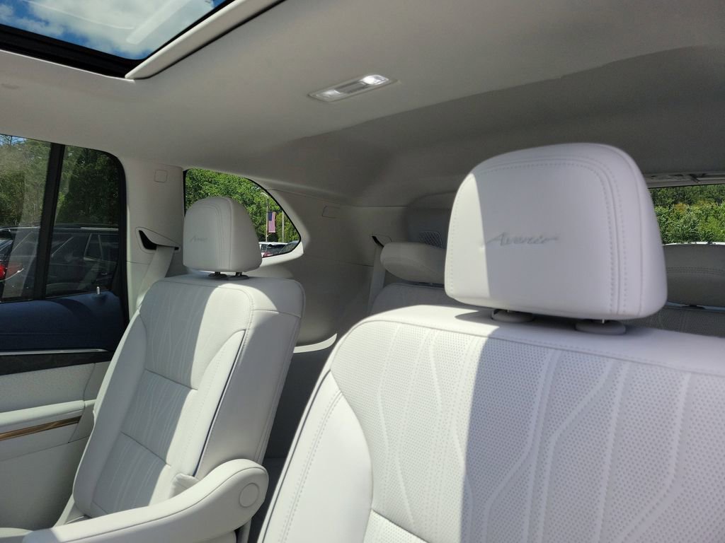 New 2026 Buick Enclave Avenir w/ Super Cruise Package image 12