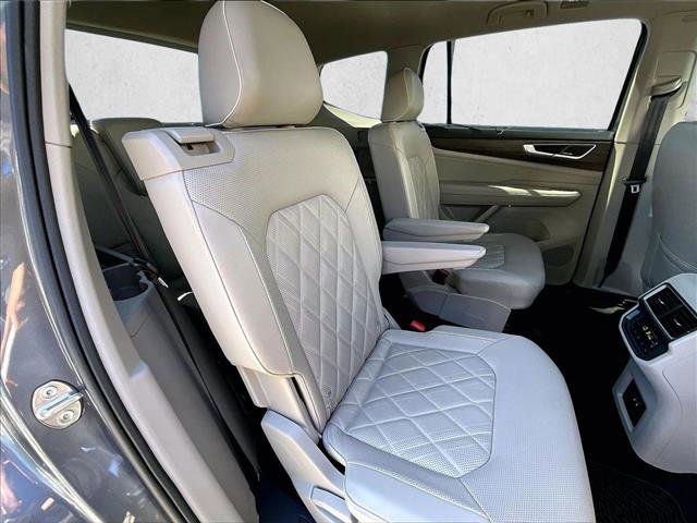 Used 2024 Volkswagen Atlas SEL Premium R-Line image 29