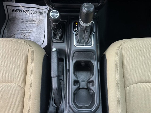 Used 2020 Jeep Gladiator Overland w/ Trailer Tow Package image 19