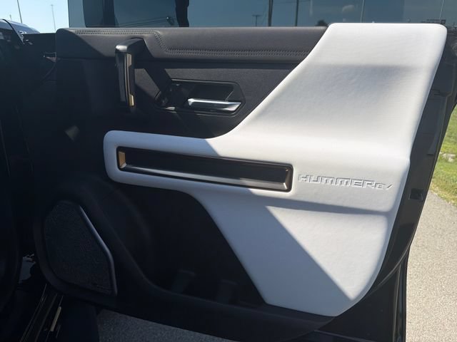Used 2024 GMC Hummer EV 3X w/ LPO, Sport Package AWD/4WD image 32