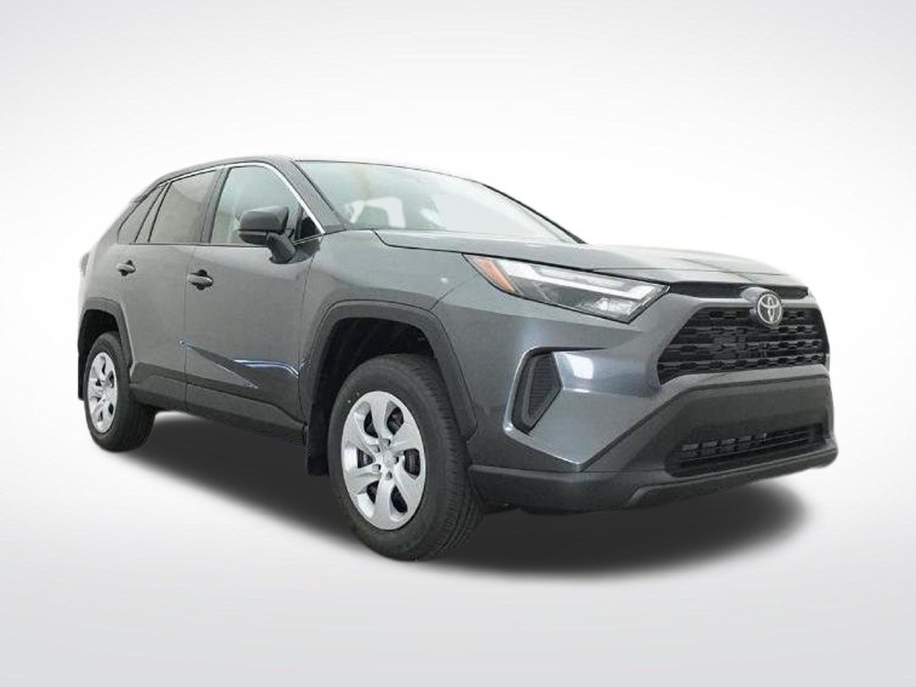 Used 2025 Toyota RAV4 LE FWD image 33