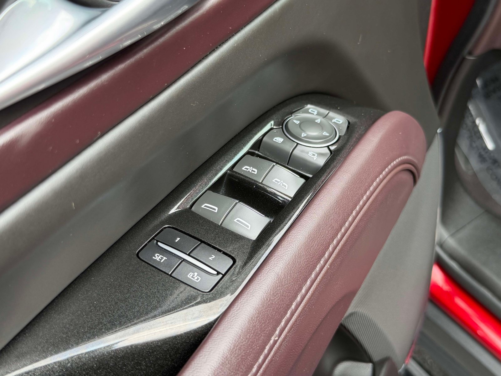 Used 2022 Cadillac Escalade ESV Sport Platinum AWD/4WD image 19