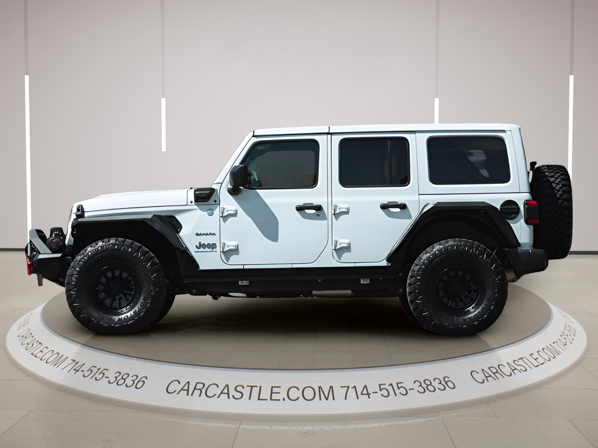 Used 2024 Jeep Wrangler Sahara AWD/4WD image 3