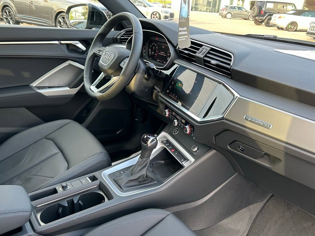New 2025 Audi Q3 2.0T Premium w/ Convenience Package AWD/4WD image 54