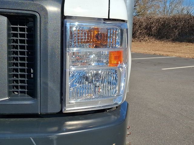 Used 2024 Ford E-450 and Econoline 450 Super Duty w/ Driver's Safety Package image 9