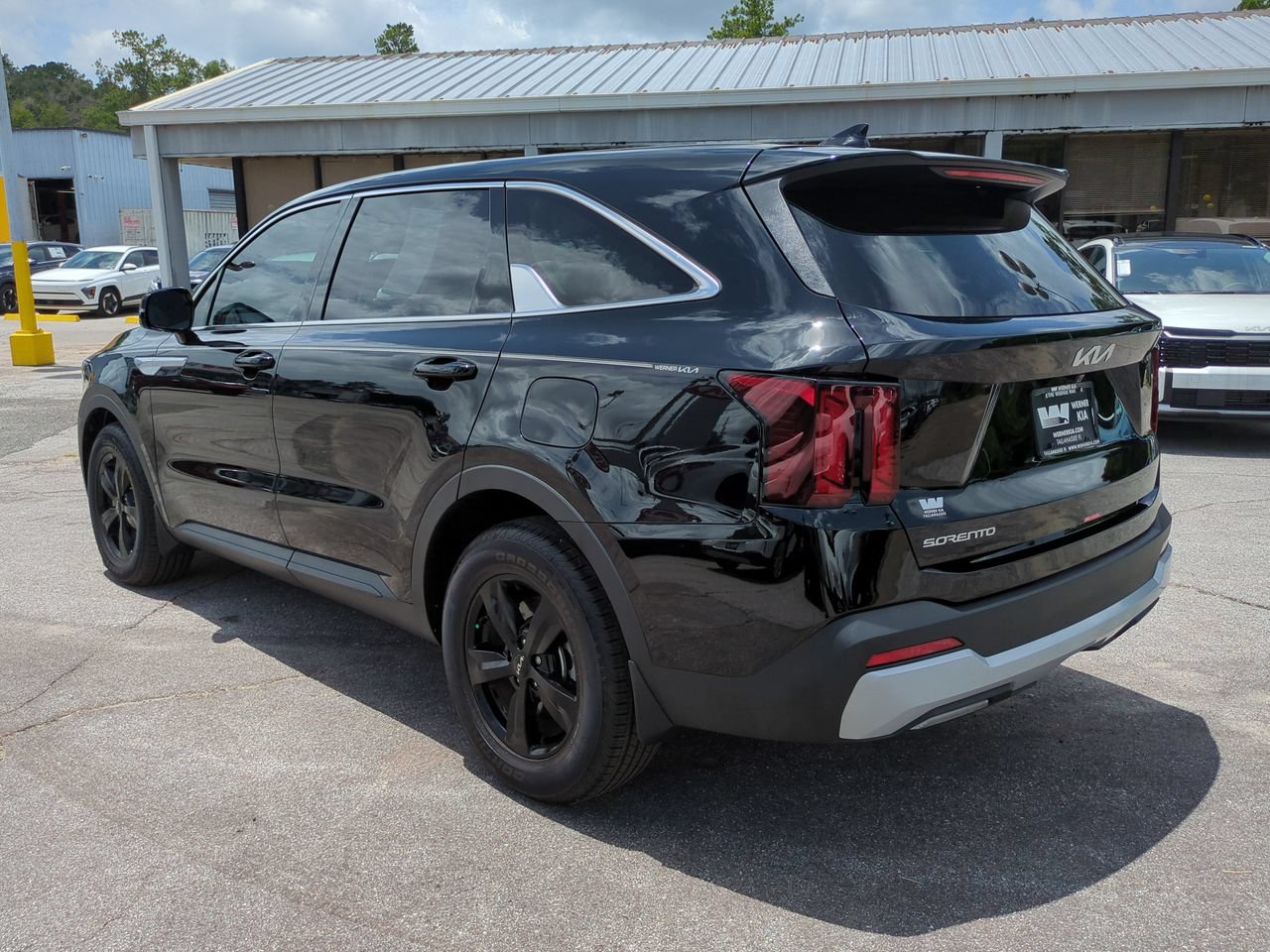 Certified 2026 Kia Sorento LX FWD image 7