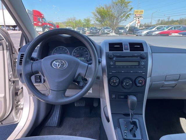 Used 2009 Toyota Corolla LE FWD image 12
