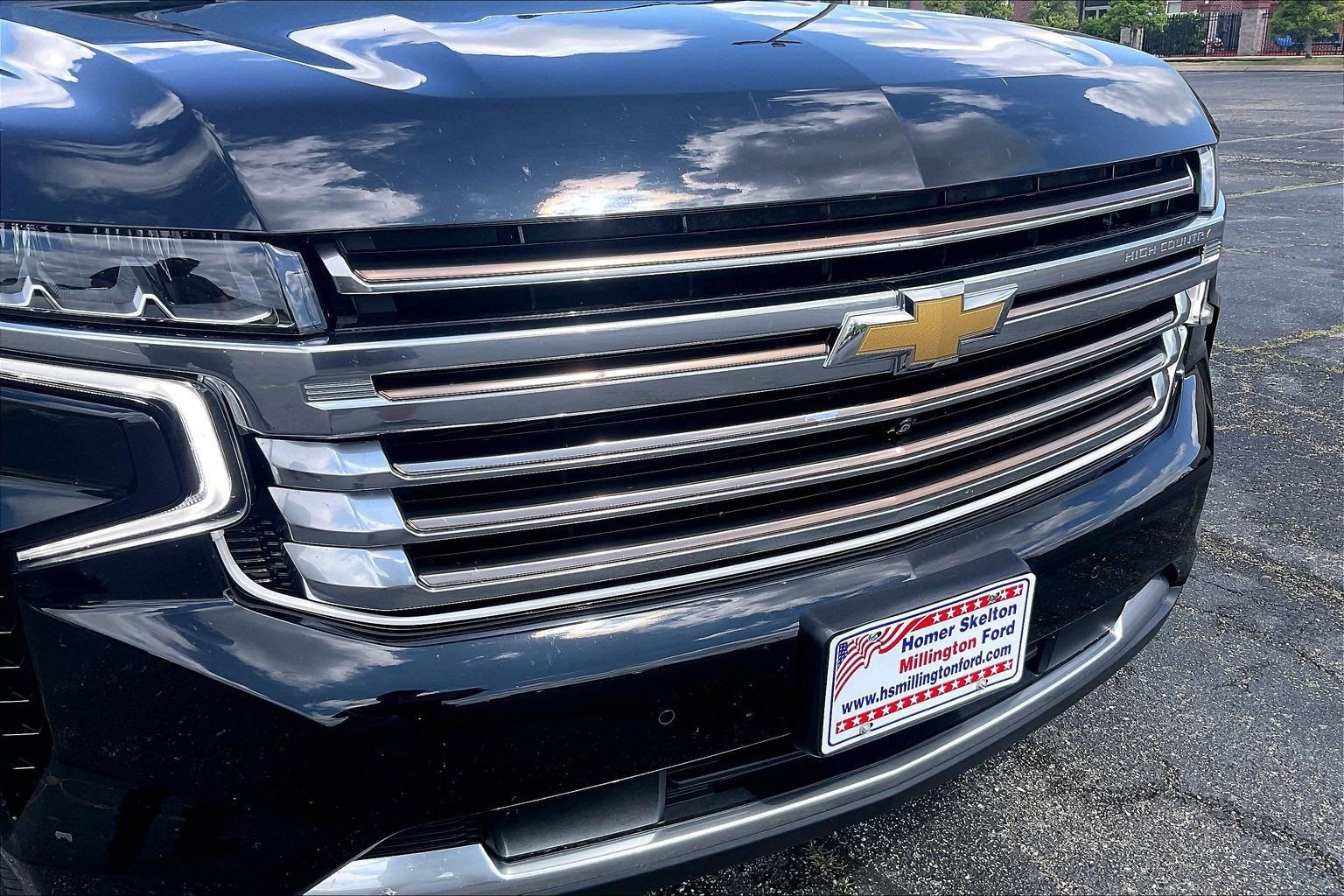 Used 2022 Chevrolet Suburban High Country AWD/4WD image 27
