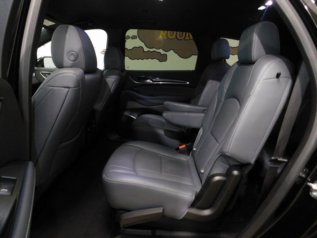 Used 2024 Buick Enclave Essence image 75