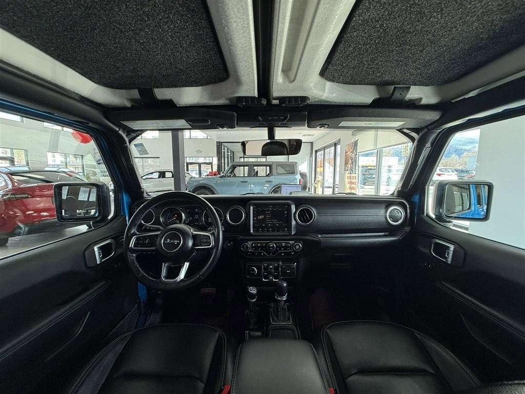 Used 2023 Jeep Wrangler Sahara w/ Cold Weather Group image 28