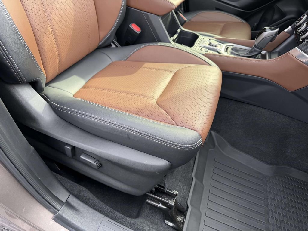 Used 2022 Subaru Forester Touring w/ Popular Package #2 image 11