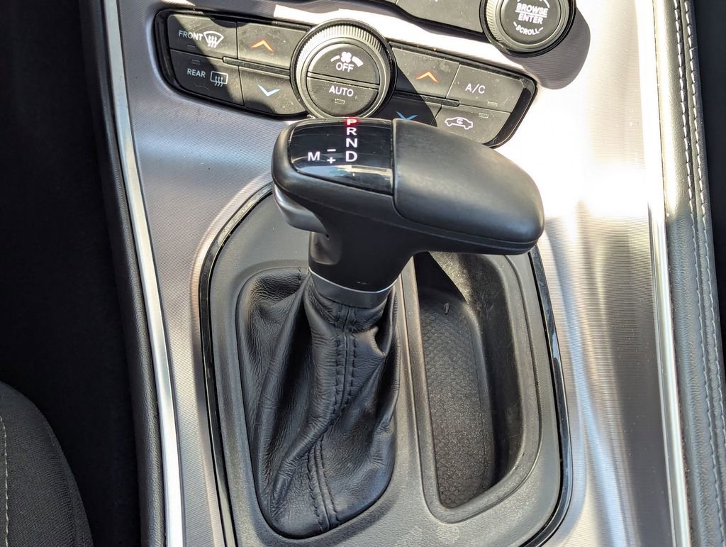 Used 2019 Dodge Challenger SXT w/ Driver Convenience Group RWD image 21