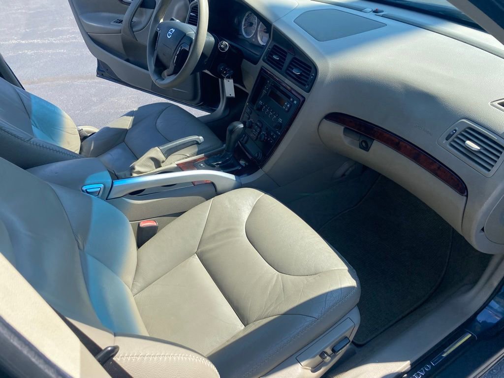 Used 2007 Volvo XC70 image 25