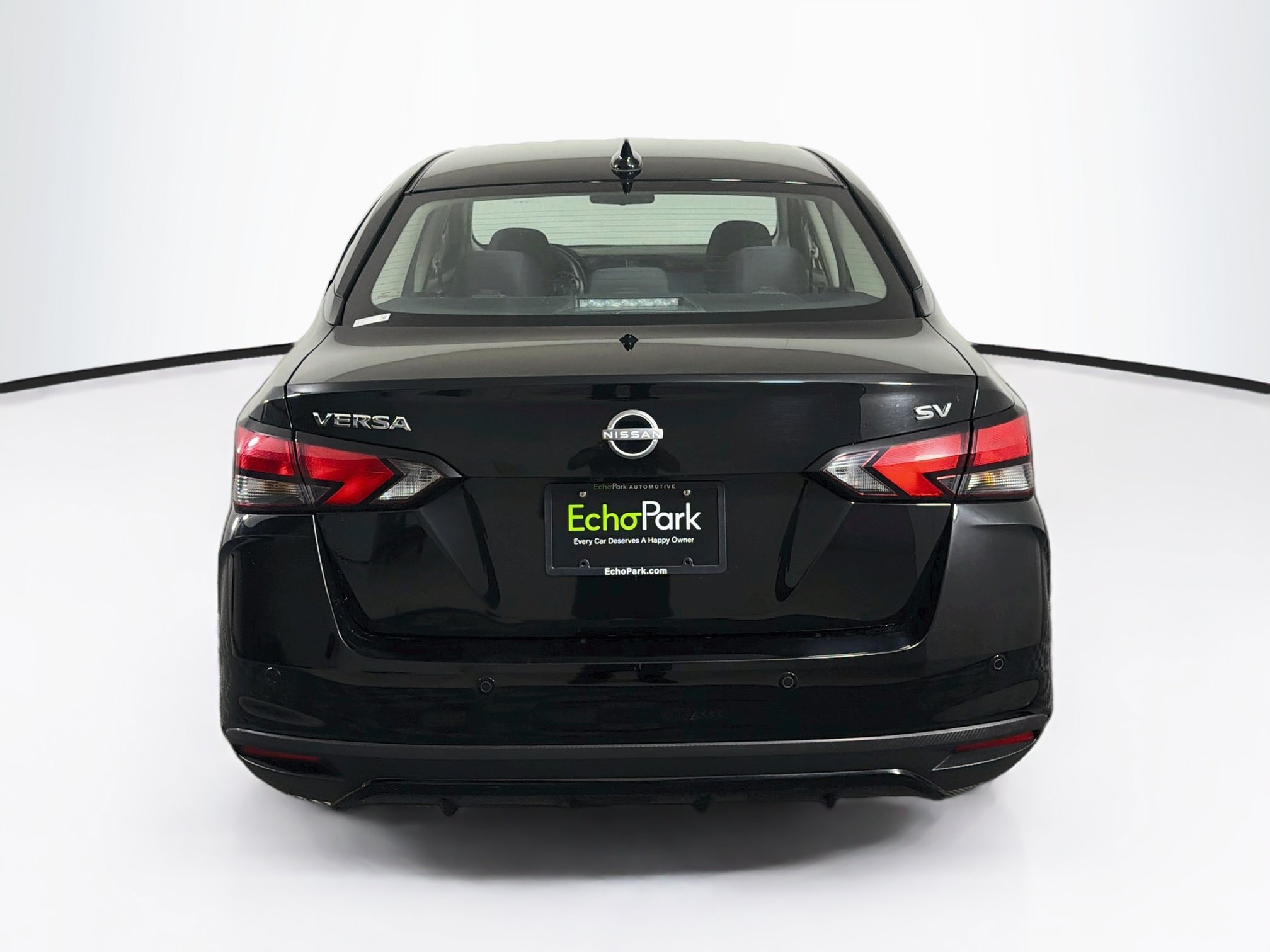 Used 2024 Nissan Versa SV FWD image 7