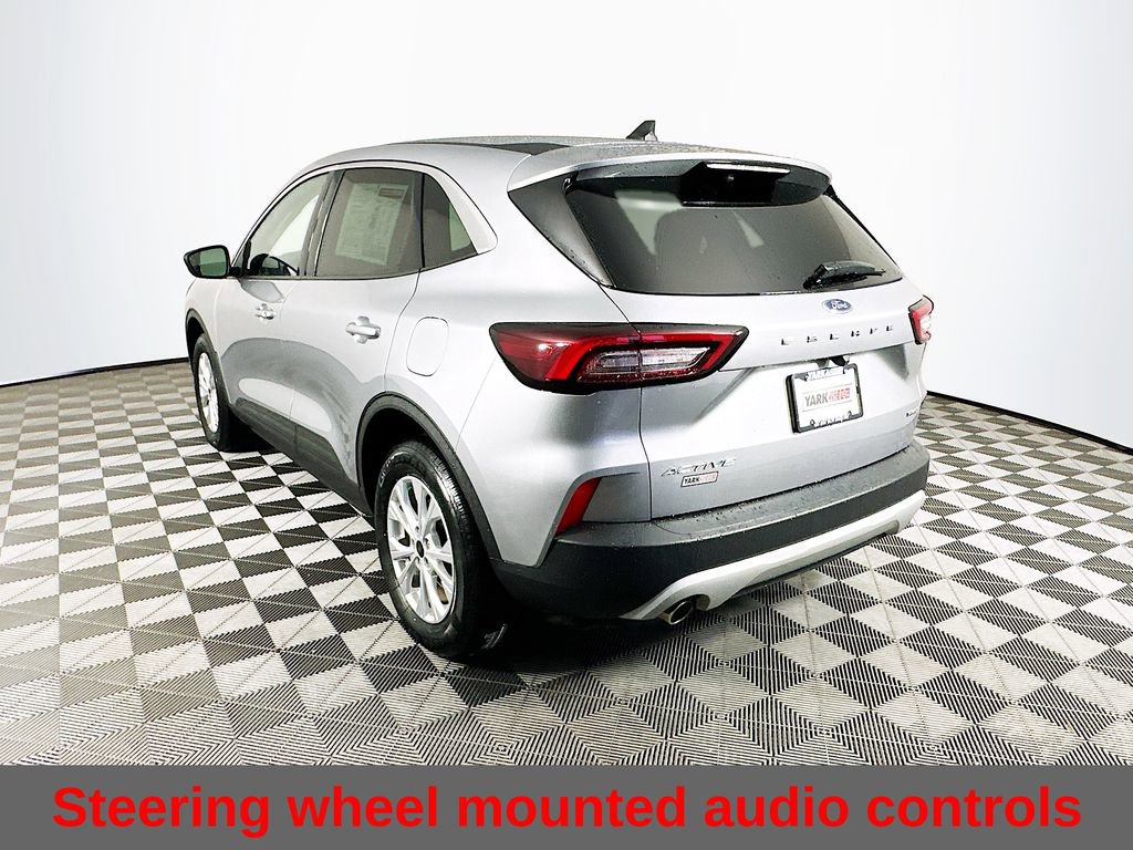 Used 2023 Ford Escape Active image 8