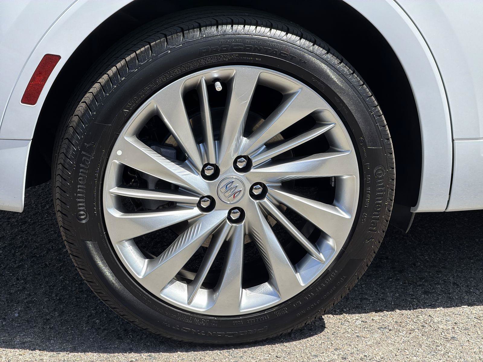 Used 2026 Buick Envision Avenir AWD/4WD image 33