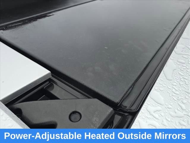 Used 2013 Chevrolet Avalanche LTZ image 23