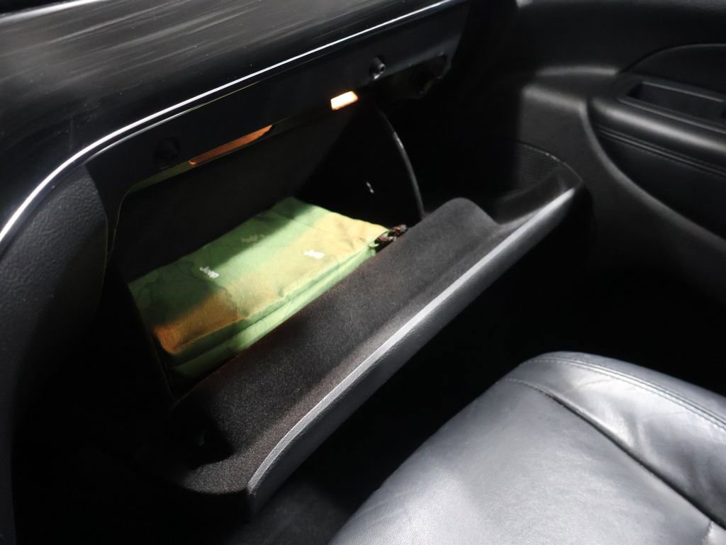 Used 2019 Jeep Grand Cherokee Limited image 38