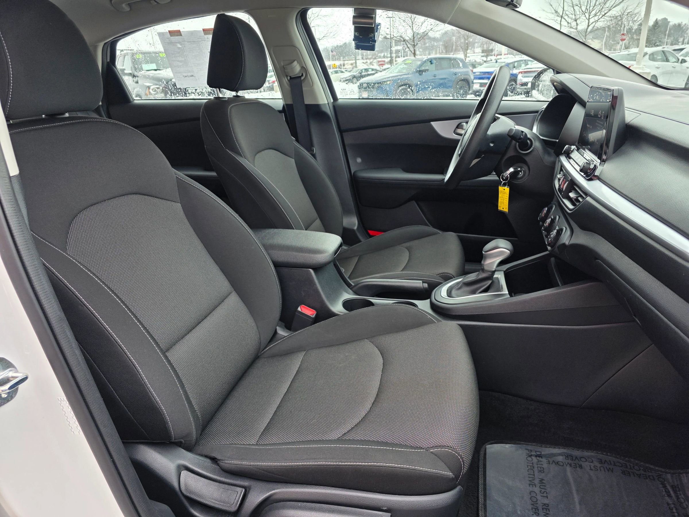 Used 2024 Kia Forte LXS image 7