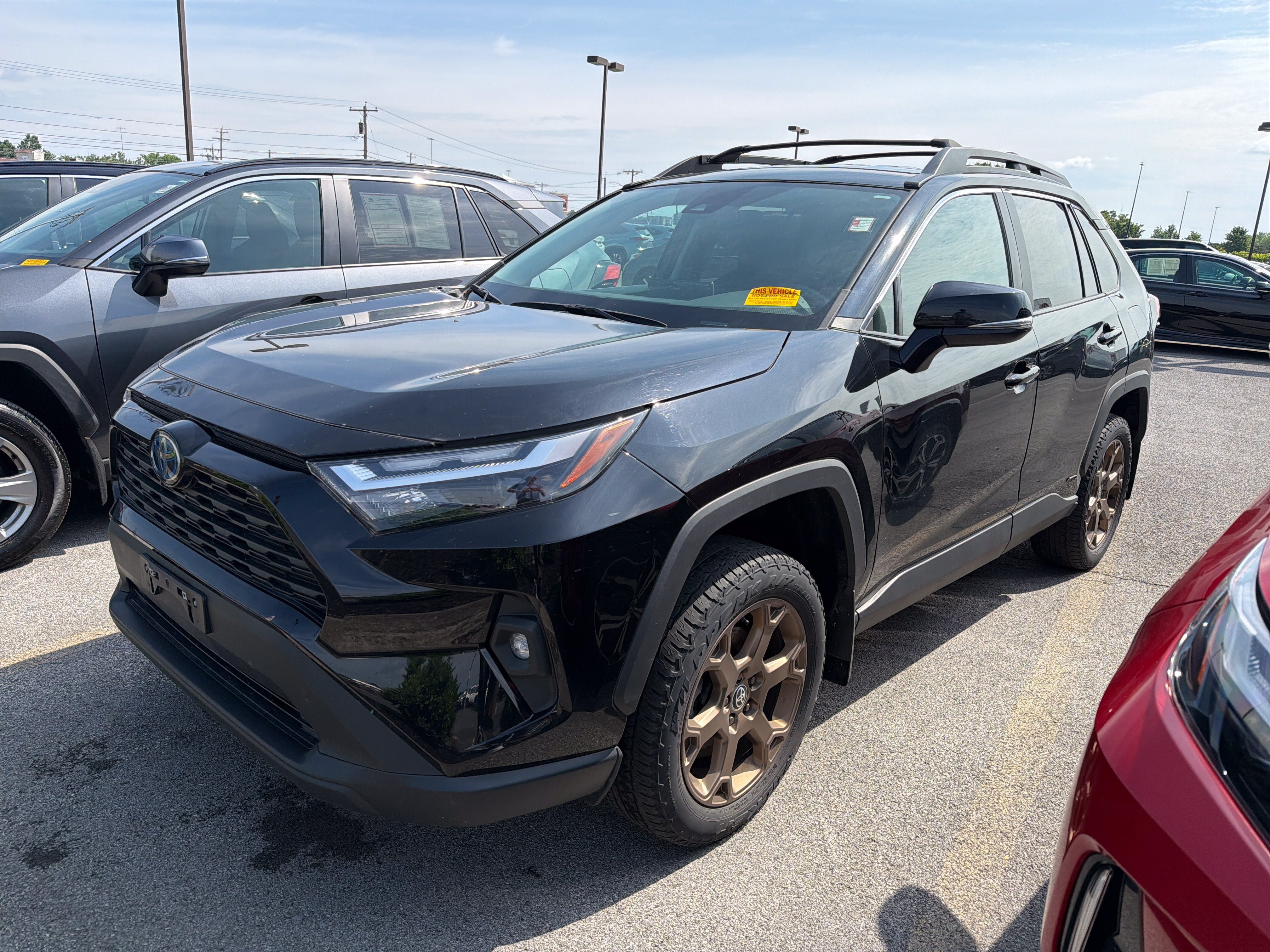 Used 2023 Toyota RAV4 AWD Hybrid image 4