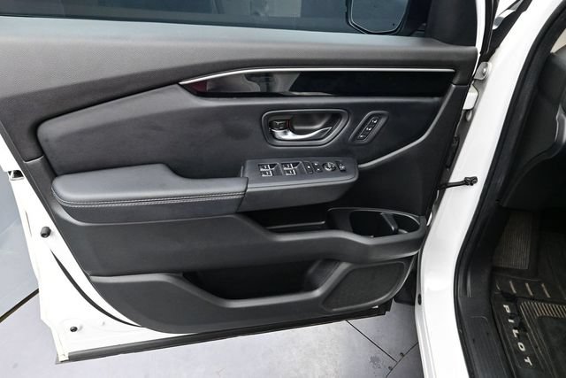 Used 2023 Honda Pilot Touring image 15