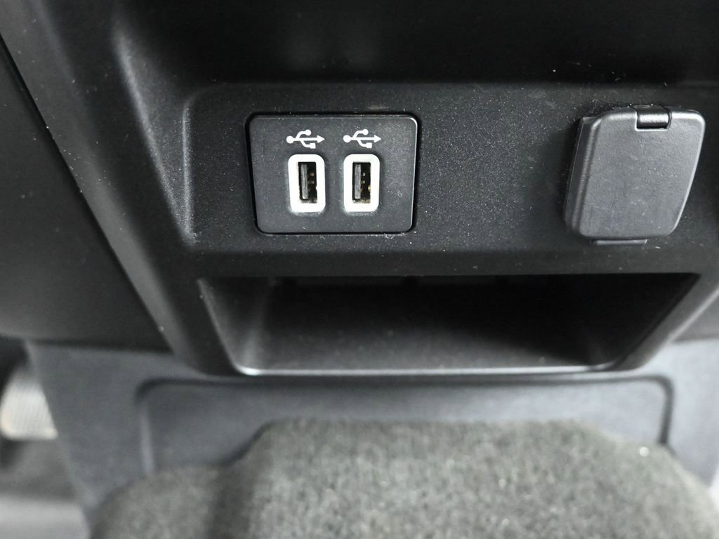 Used 2019 Ford F150 XLT w/ XTR Package image 38
