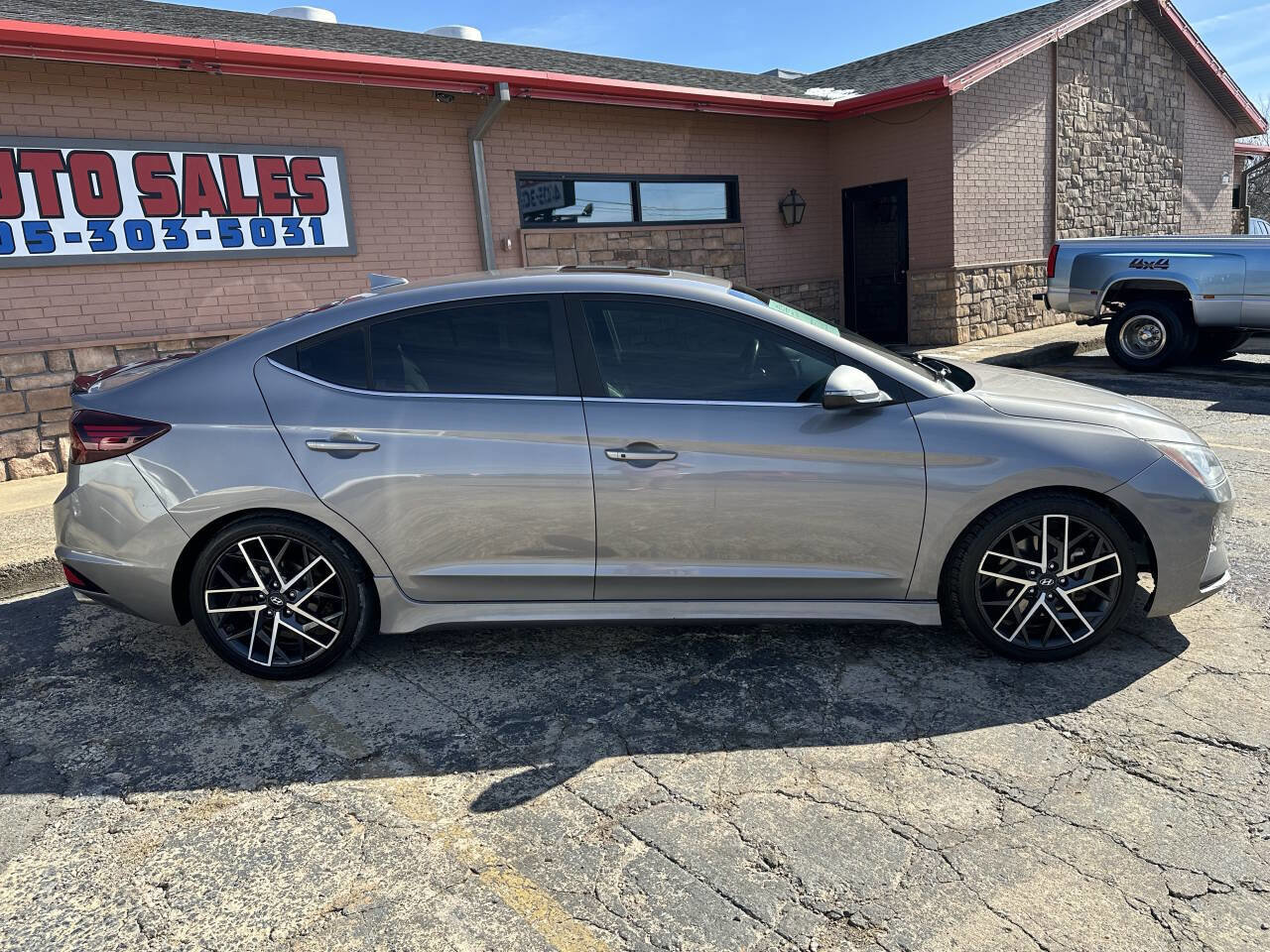 Used 2020 Hyundai Elantra Sport w/ Cargo Package (C1) image 9