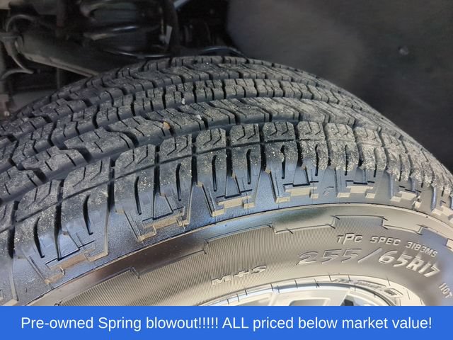 Used 2025 Chevrolet Colorado Trail Boss AWD/4WD image 19