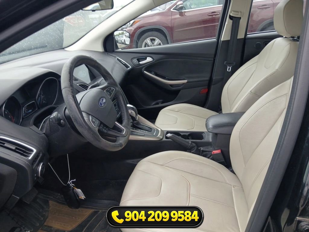 Used 2017 Ford Focus Titanium FWD image 3