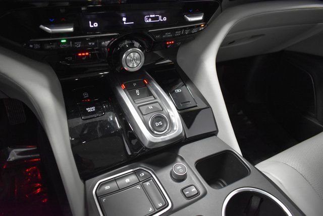 Used 2023 Acura MDX SH-AWD w/ Technology Package image 21