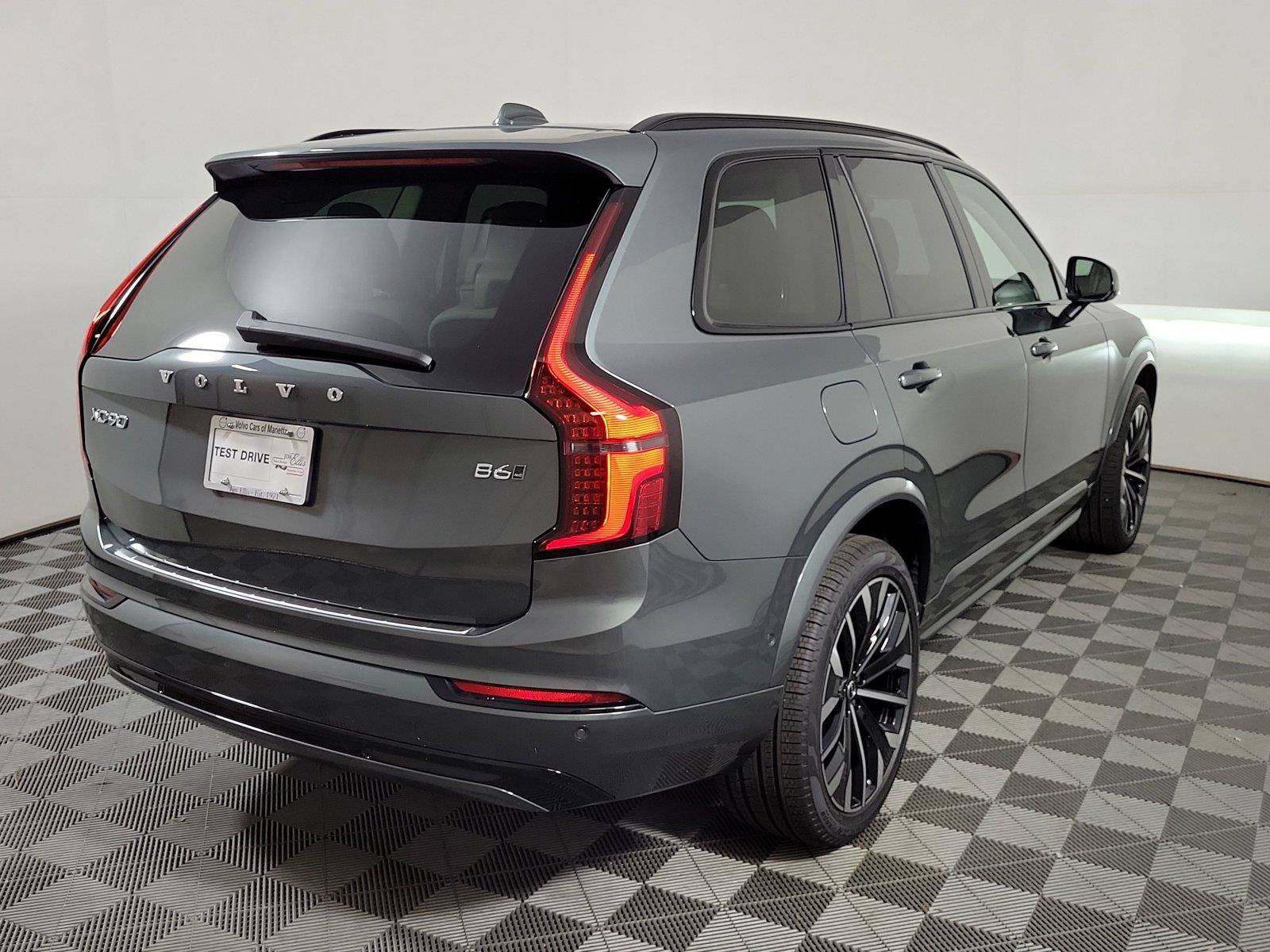 New 2027 Volvo XC90 B6 Ultra AWD/4WD image 6