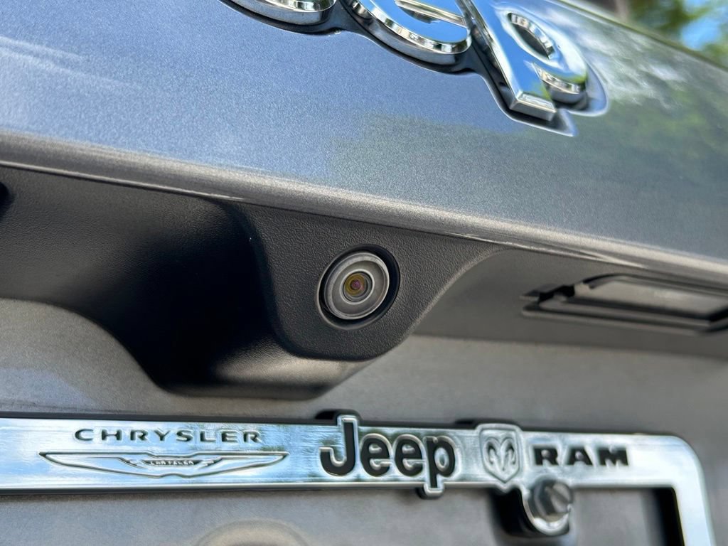 Certified 2020 Jeep Compass Latitude FWD image 35