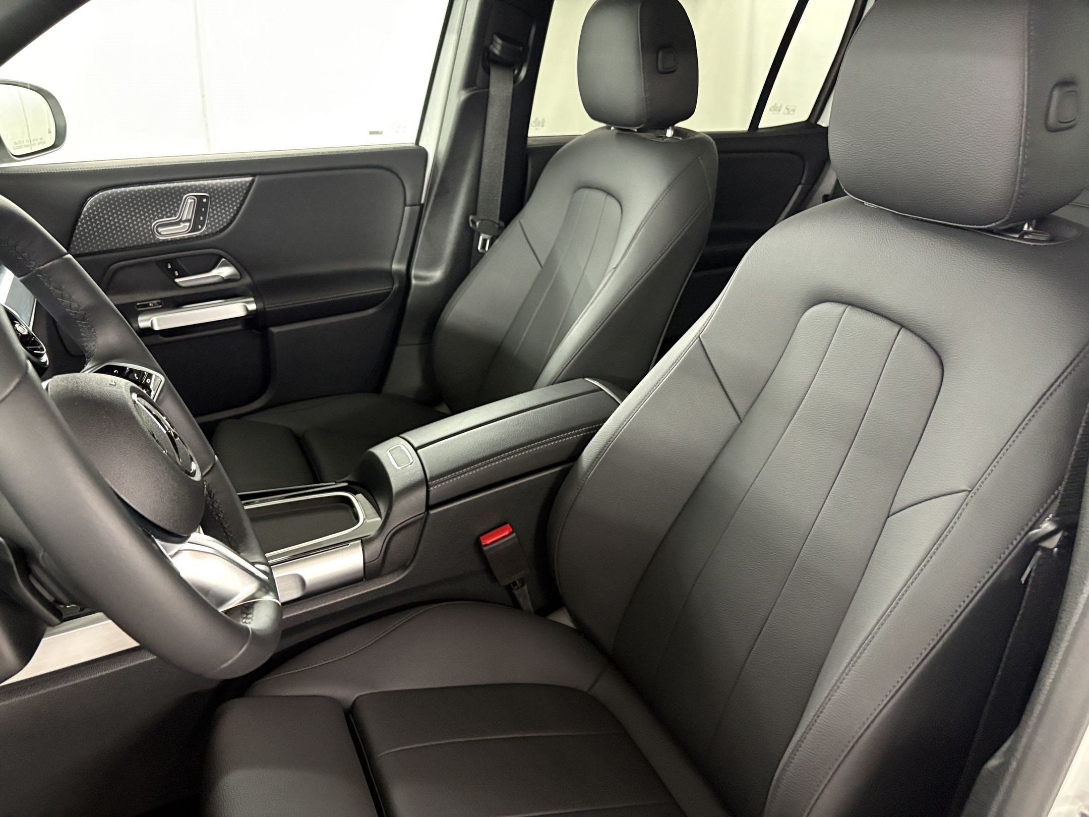 Certified 2026 Mercedes-Benz GLB 250 image 5