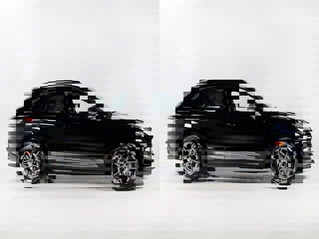 New 2025 Porsche Macan Turbo image 9