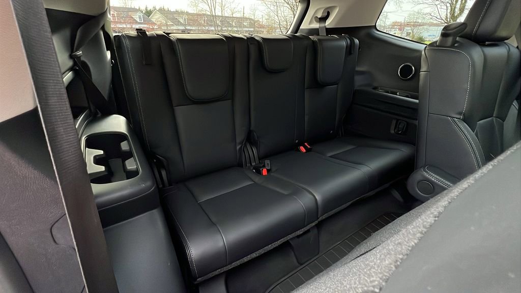 Used 2023 Subaru Ascent Touring image 16