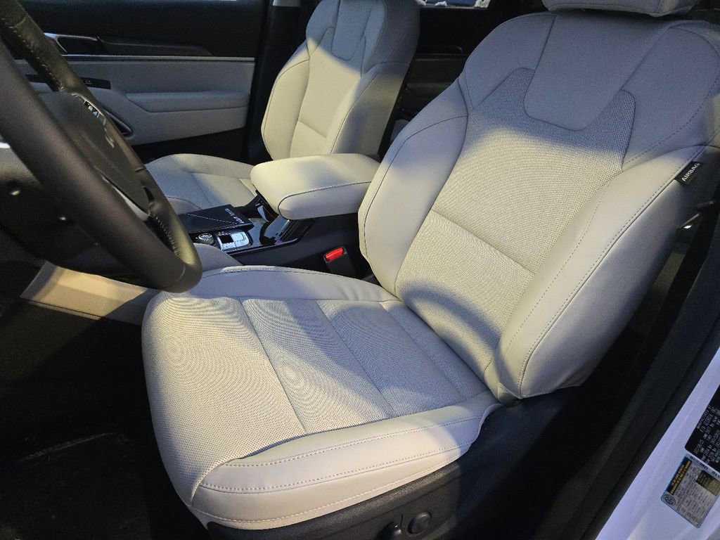 New 2025 Kia Telluride S image 23