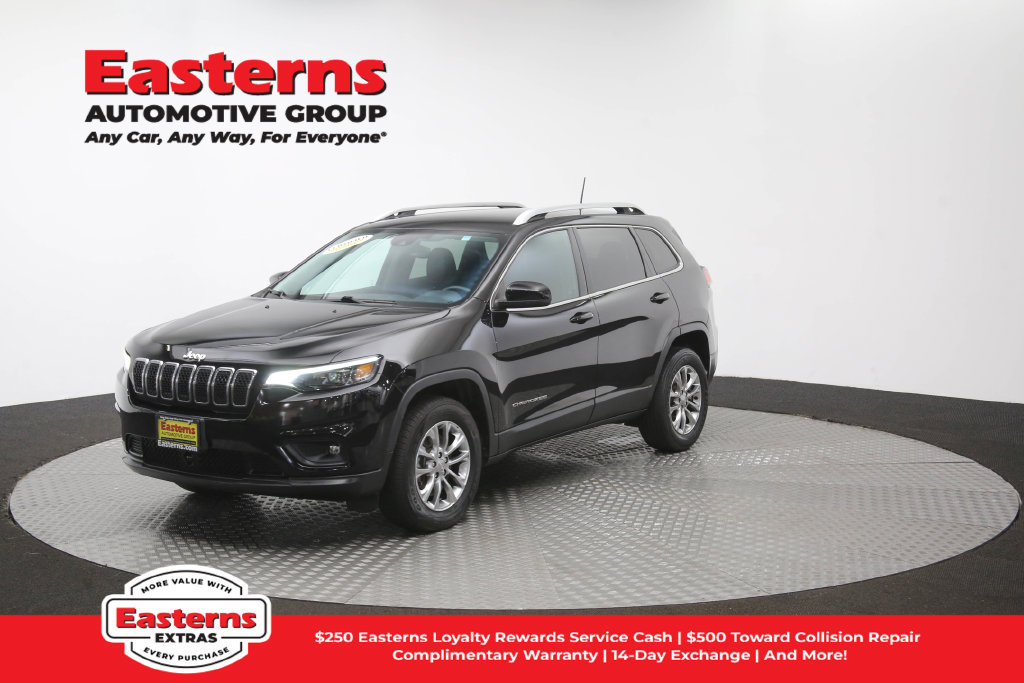 Used 2021 Jeep Cherokee Latitude Plus AWD/4WD image 56