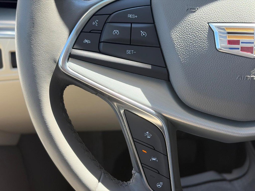Certified 2023 Cadillac XT5 Premium Luxury AWD/4WD image 22