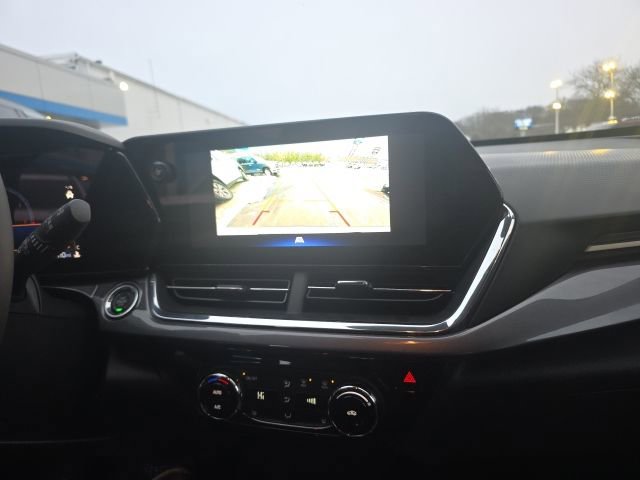 Used 2026 Chevrolet Trax ACTIV w/ Sunroof Package image 18